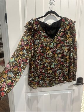 Black Floral V-Neck Ruffle-Shoulder Blouse